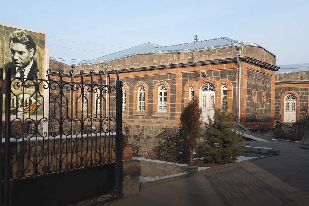 Hovhannes Shiraz Museum